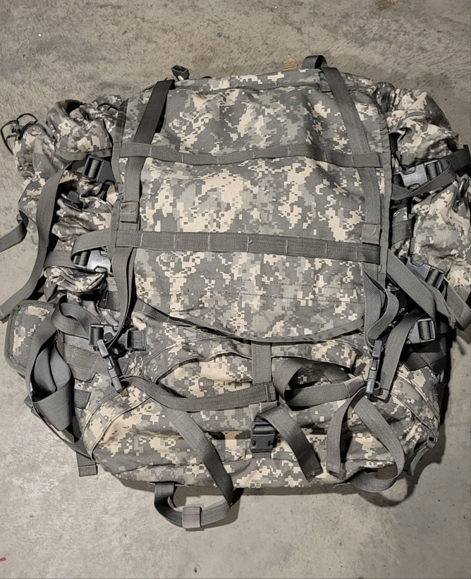 USGI MOLLE II ACU Large Rucksack Complete Set | Fury28