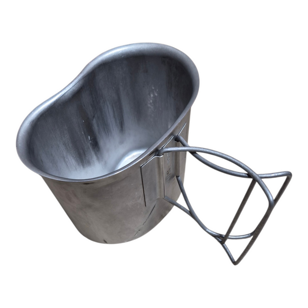 4 AUTHENTIC US Military METAL CANTEEN CUP 1 QT USGI HEAVY DUTY Wire Handle VGC e 4 AUTHENTIC US Military METAL CANTEEN CUP 1 QT USGI HEAVY DUTY Wire Handle VGC e