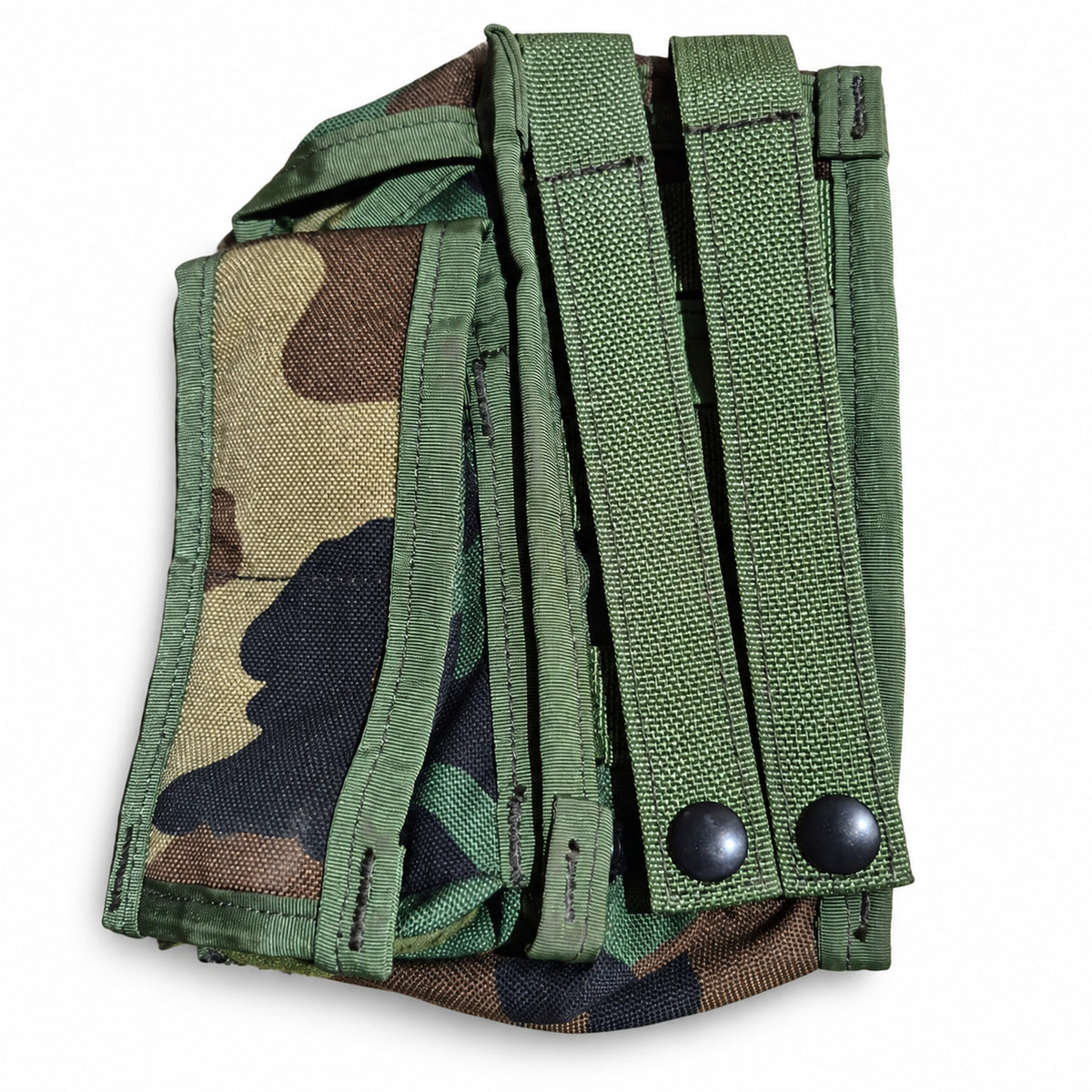 Rear of Safariland woodland ELCS pouch showing two snapped attachment straps